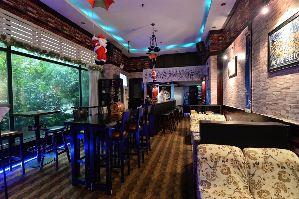 Aparthotel New Harbour Service 4*
