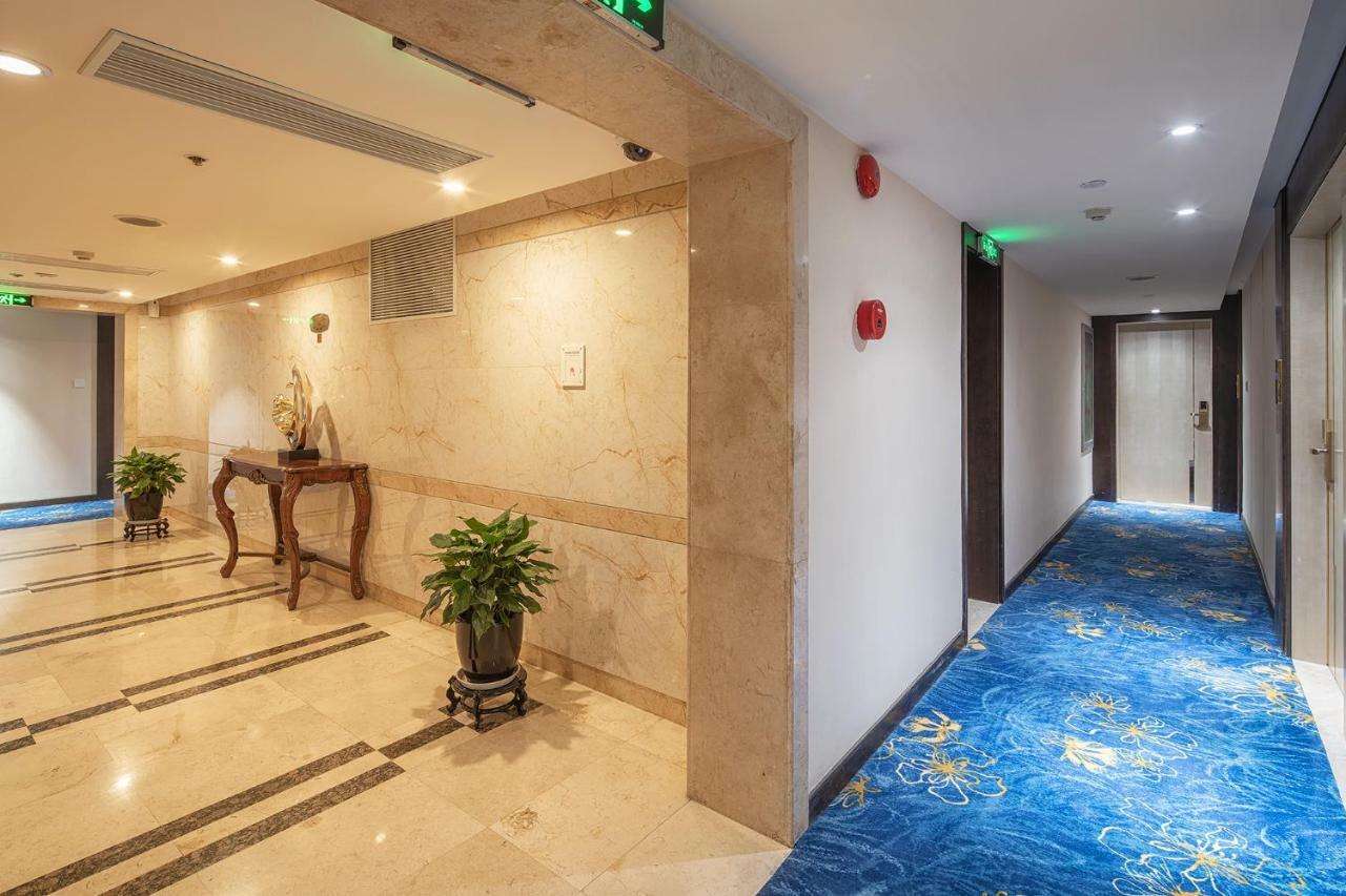 Aparthotel New Harbour Service